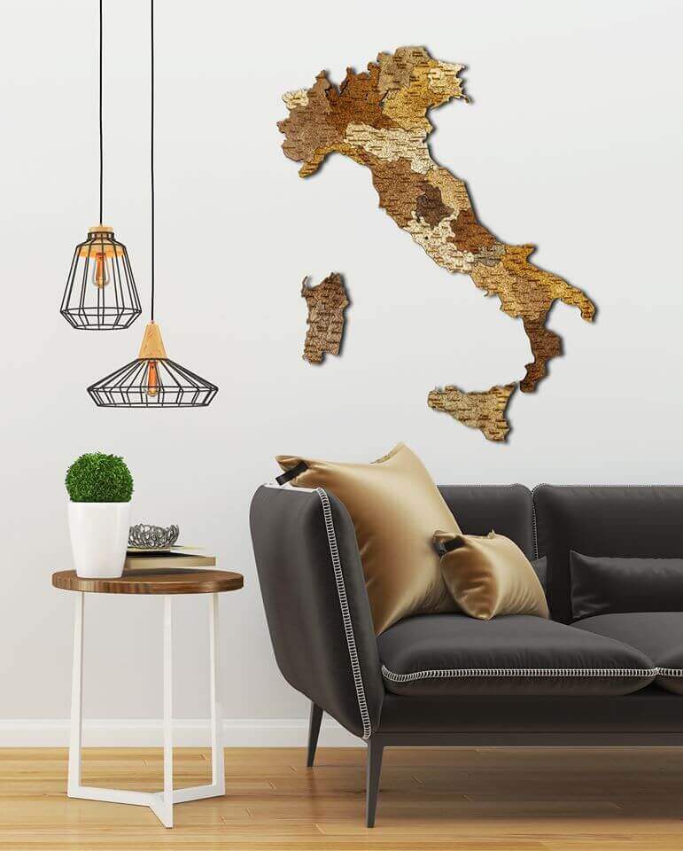 Mappa dell'Italia in legno